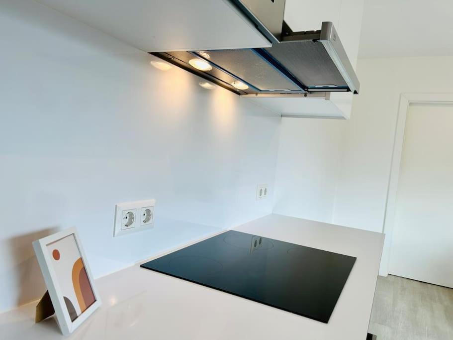 Appartement Stylish Modern Flat With Garden *