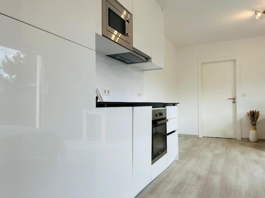 Appartement Stylish Modern Flat With Garden *